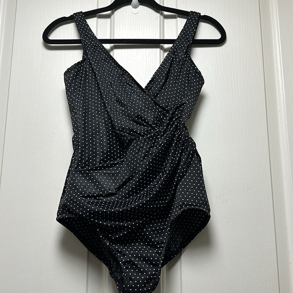 MIRACLESUIT Black&White Polka dot Sz 10 - Picture 1 of 7